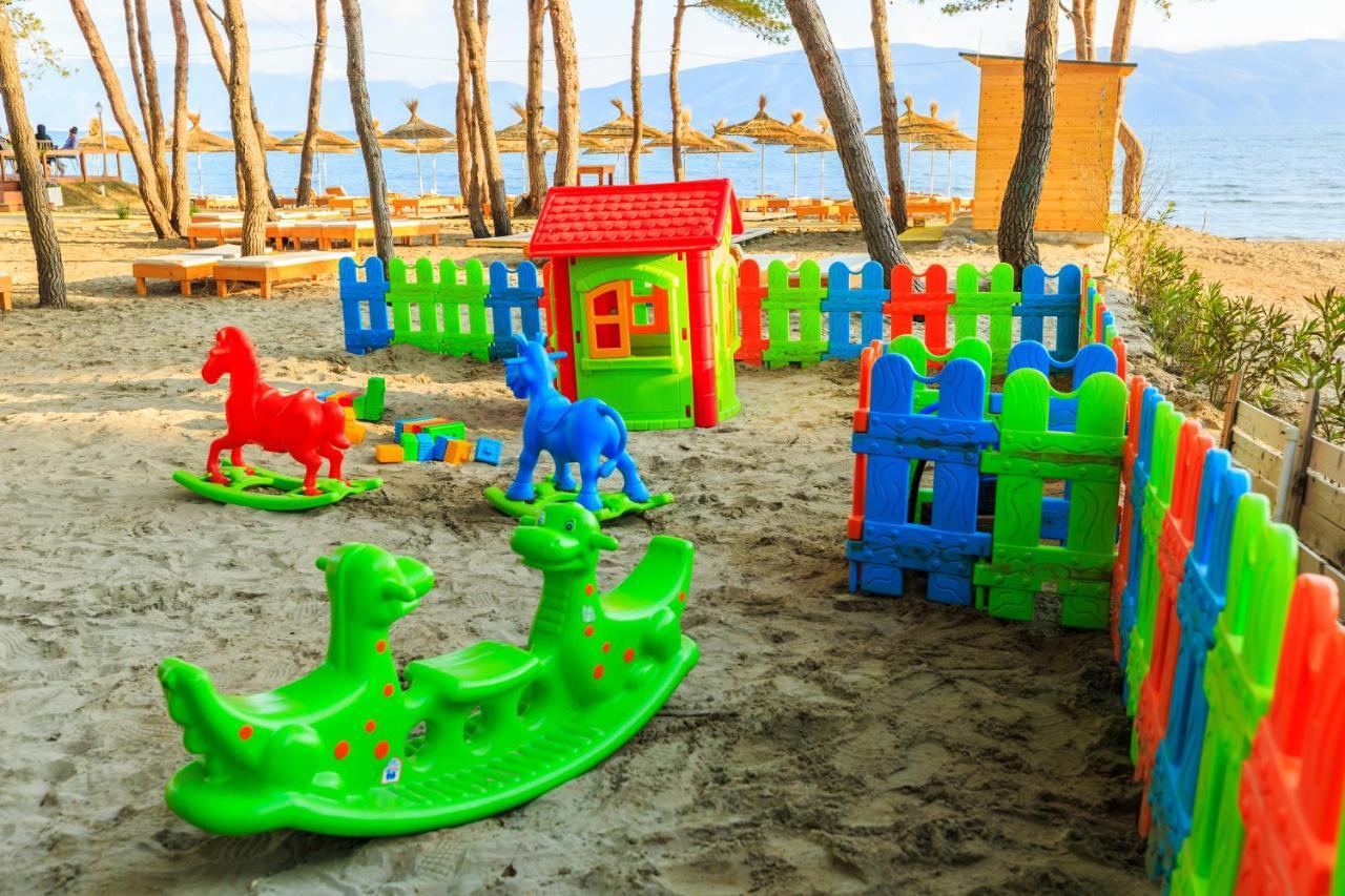 Ecuador Resort Zverneci Kültér fotó